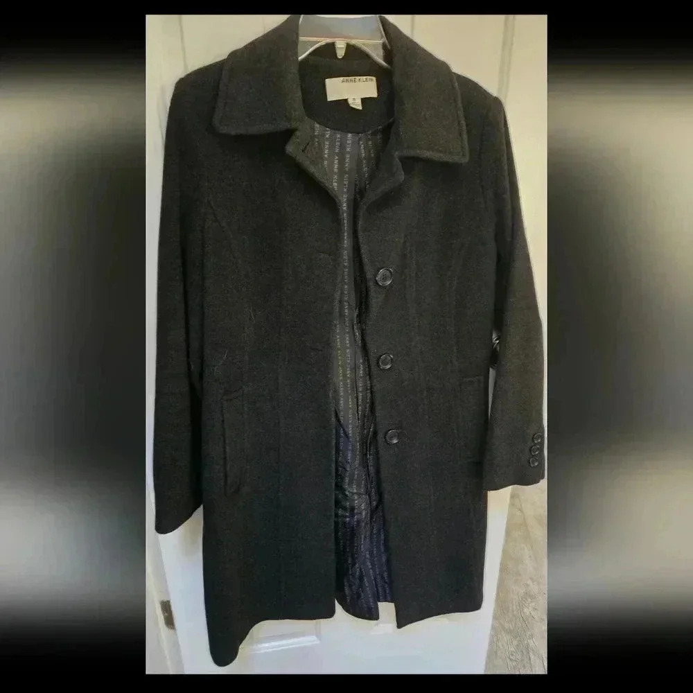 Anne Klein Seamed Walker Coat, size 8
